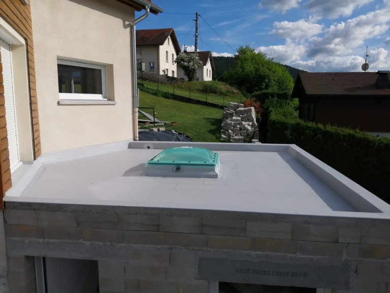 Étanchéité toiture terrasse dans le Haut-Doubs : protégez durablement votre bâtiment